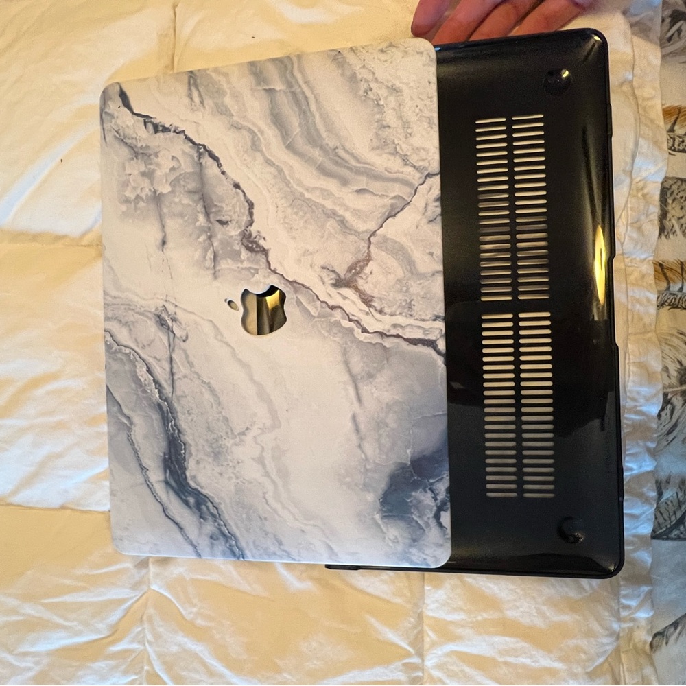 MacBook Air hard marble look cover